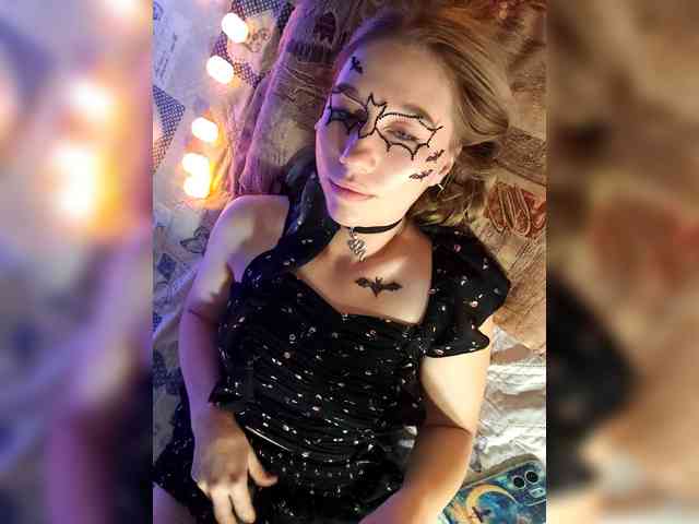 kiskaWEDNESDAY webcam