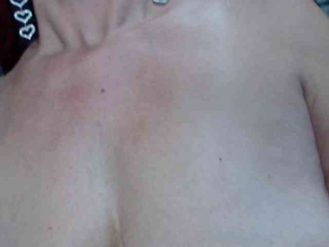 Lucy-mature webcam