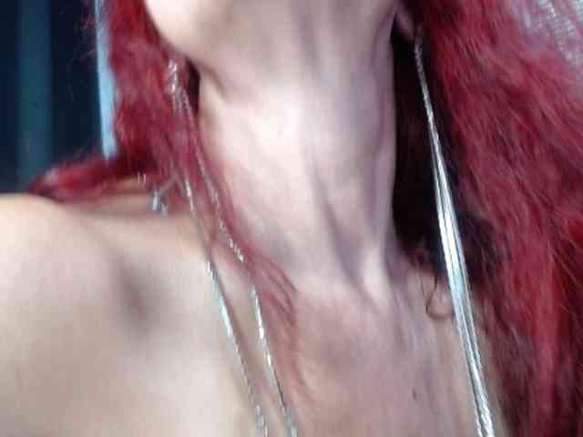 Lucy-mature webcam