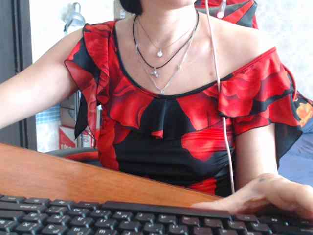 naked_taxi_dispatcher webcam