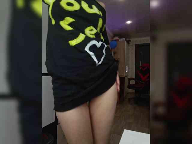 naked_taxi_dispatcher webcam