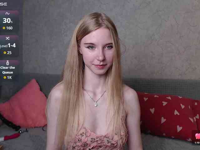 cutieblondegirl webcam