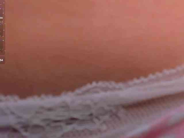 CarolineGrace webcam