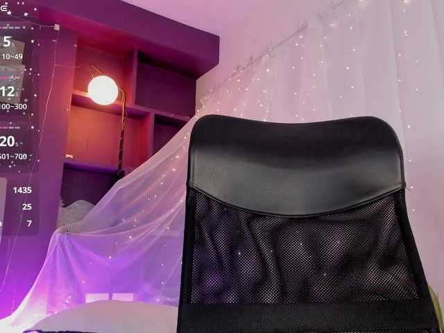 Emma-Bonnett webcam
