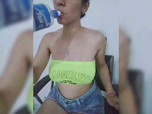 kloeJack webcam