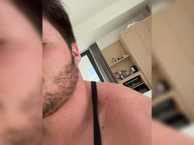 Vai a chattare su SukubOverlord SukubOverlord