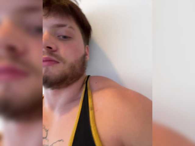 Accedi alla chat con il nickname SukubOverlord SukubOverlord