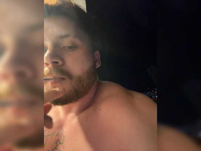 Entra en el chat con el modelo SukubOverlord SukubOverlord