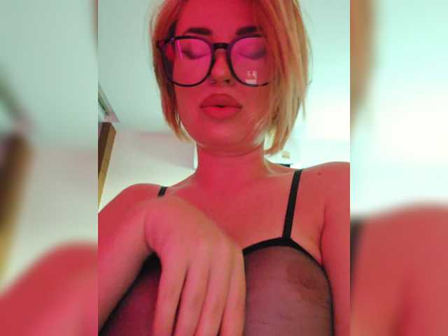 Gratis Live Sexcam mit Minni_Mia Minni_Mia