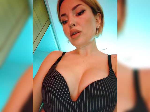 go to chat with Minni_Mia