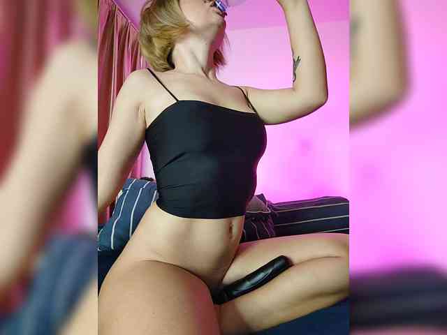 Minni_Mia webcam