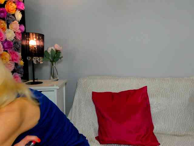 CrystalPretty webcam