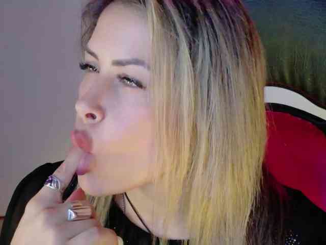 Alexa_lopez webcam