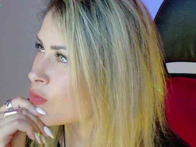 Alexa_lopez webcam