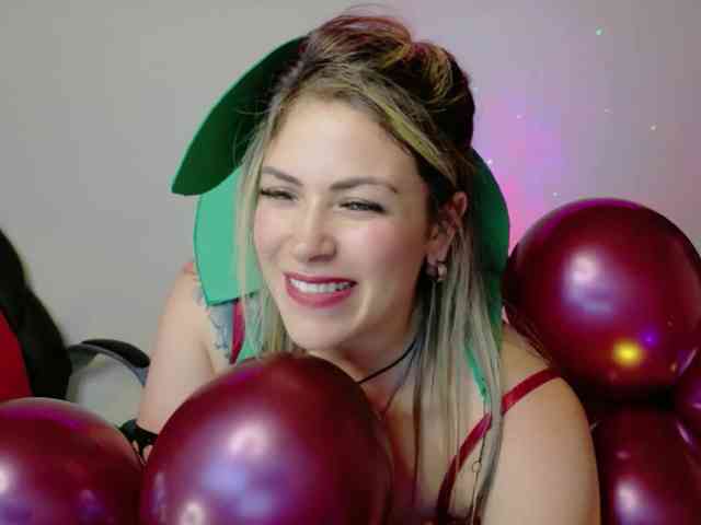 Alexa_lopez webcam