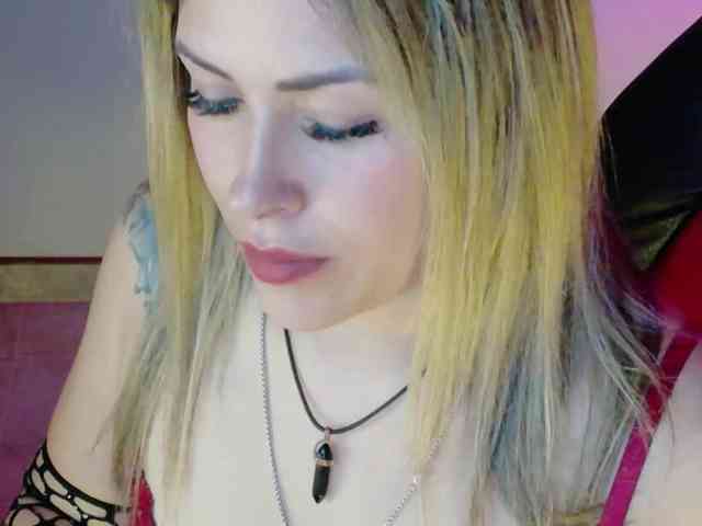 Alexa_lopez webcam