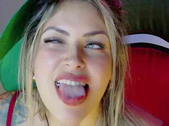 Alexa_lopez webcam