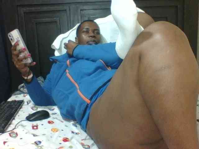 Sexyblacktits webcam