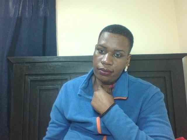 Sexyblacktits webcam