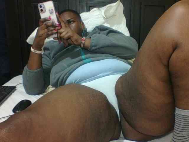 Sexyblacktits webcam