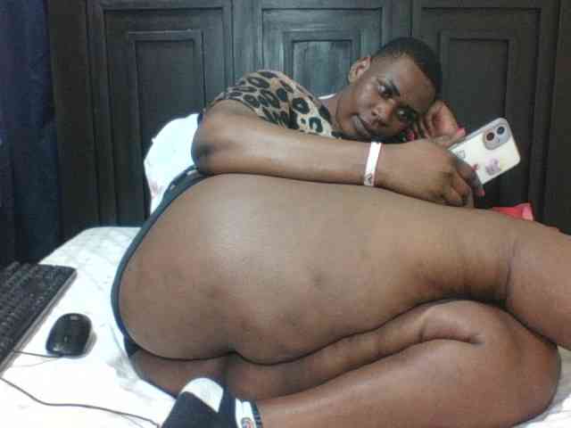 Sexyblacktits webcam