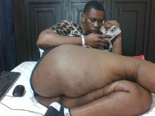 Sexyblacktits webcam