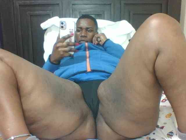 Sexyblacktits webcam