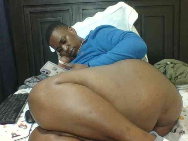 Sexyblacktits webcam