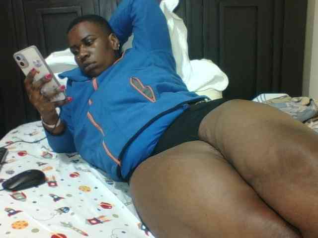 Sexyblacktits webcam