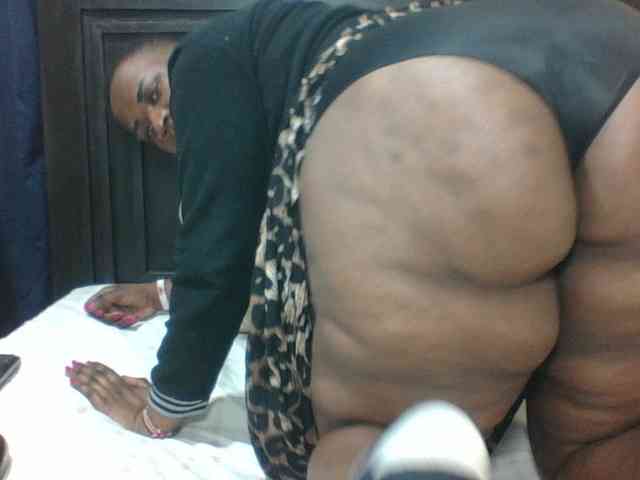 Sexyblacktits webcam