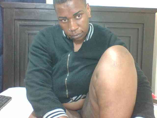 Sexyblacktits webcam