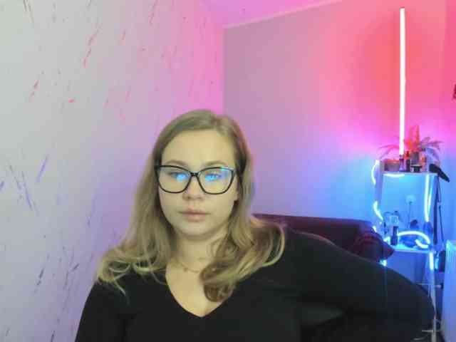 hollyBB webcam