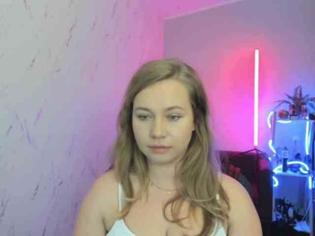hollyBB webcam