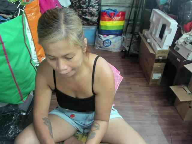 AthenaMoran webcam