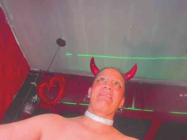 taylorhardcor webcam