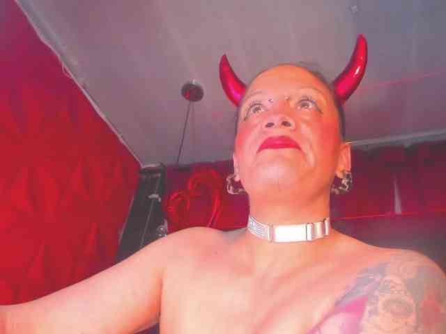 taylorhardcor webcam