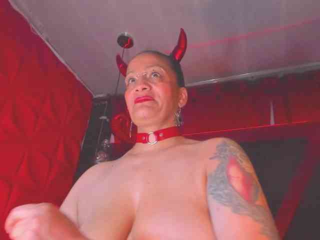 taylorhardcor webcam