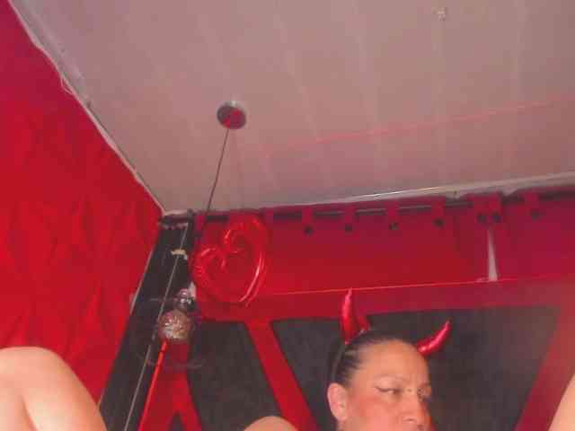 taylorhardcor webcam