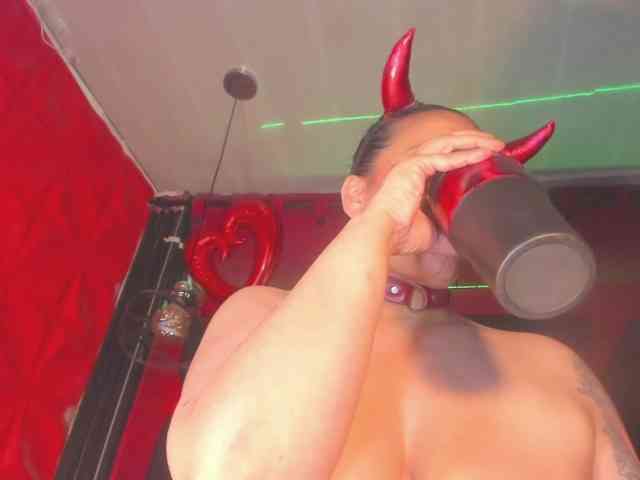 taylorhardcor webcam