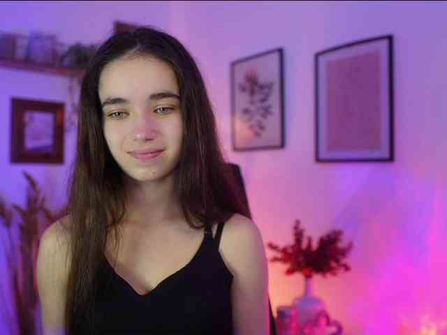 GiaPaige18 webcam