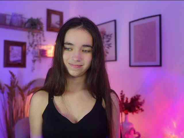 GiaPaige18 webcam