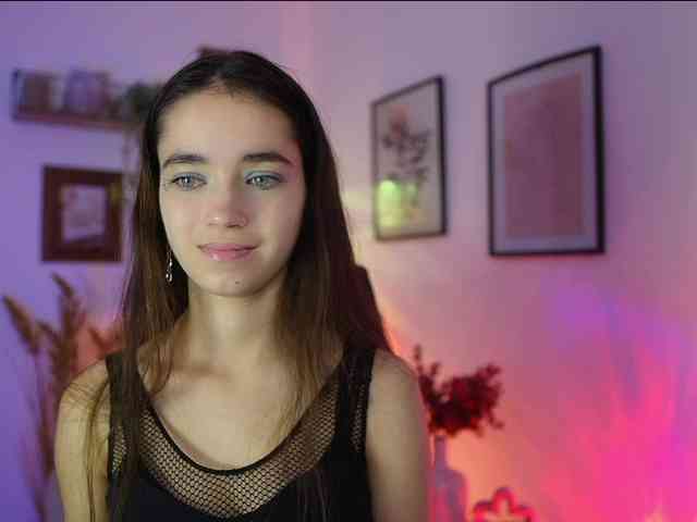 GiaPaige18 webcam