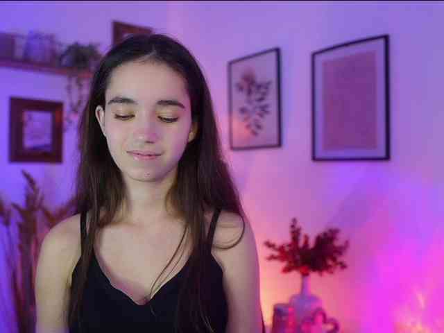 GiaPaige18 webcam