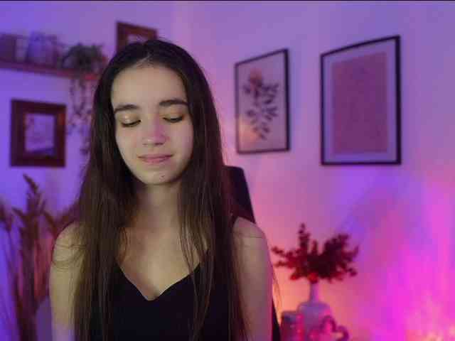 GiaPaige18 webcam