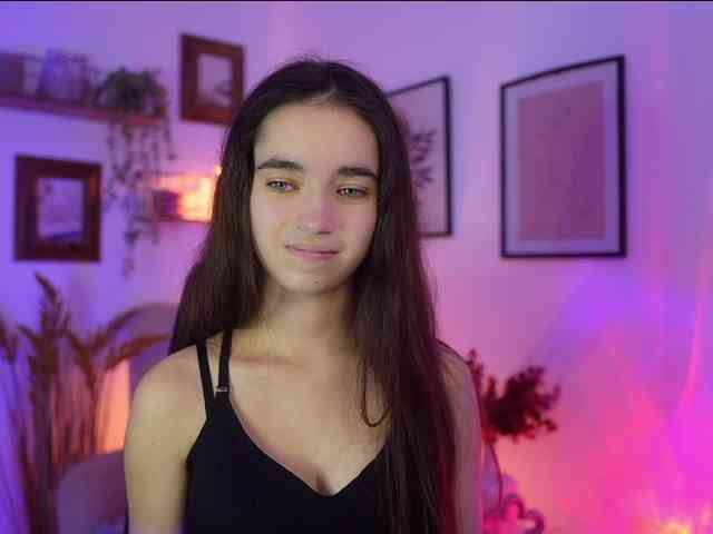 GiaPaige18 webcam