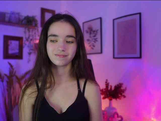 GiaPaige18 webcam