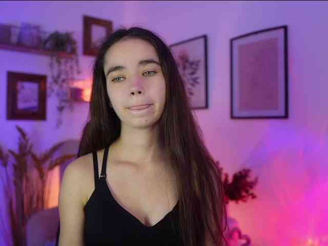 GiaPaige18 webcam