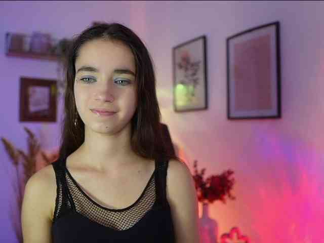 GiaPaige18 webcam