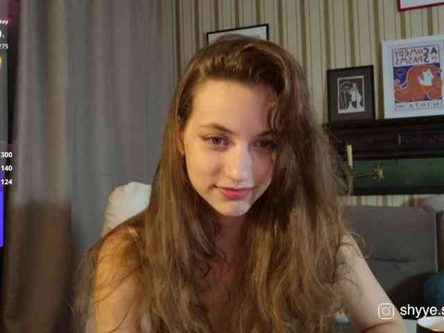 SarahShy webcam