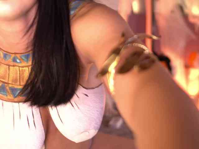 ElleDiane webcam